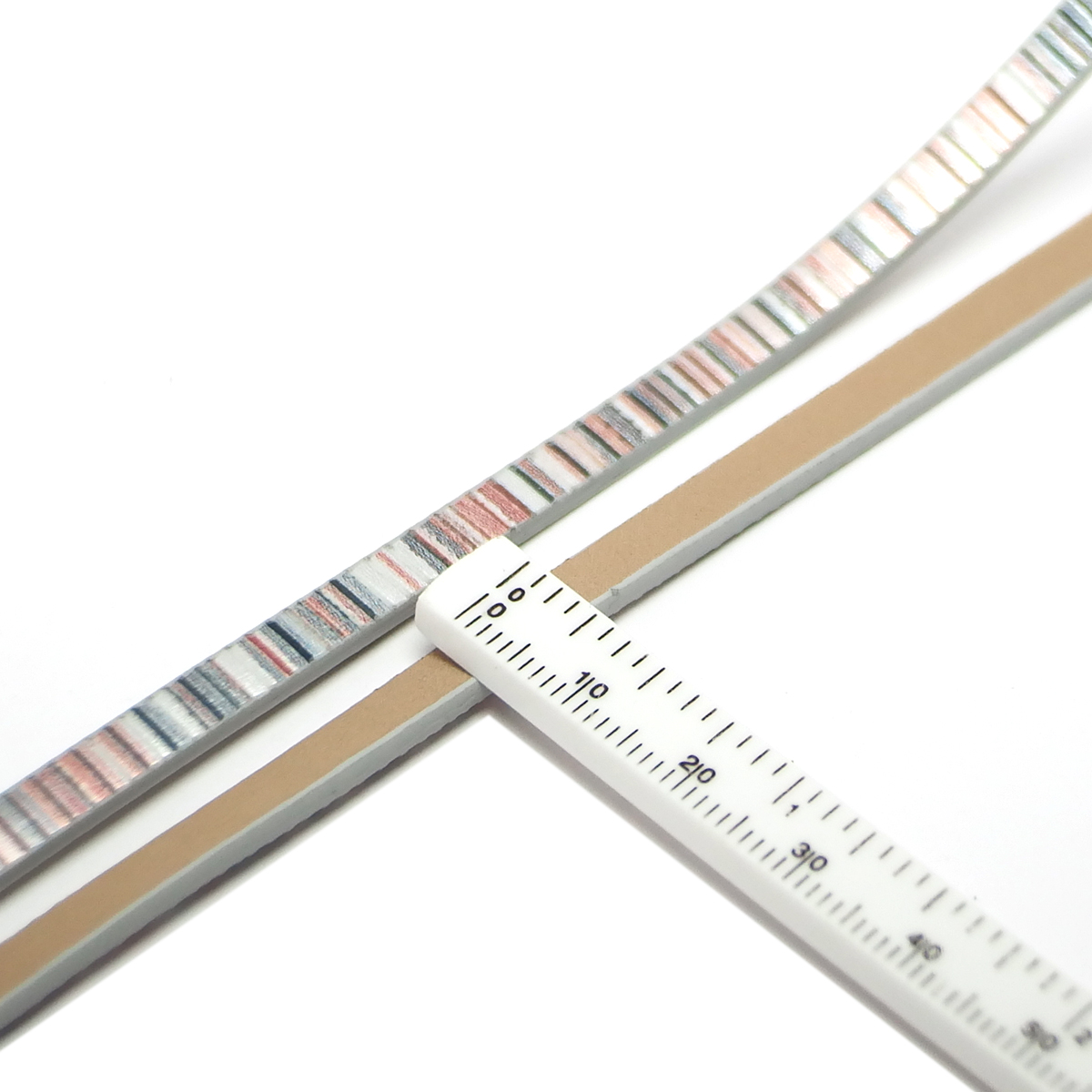 1.3meters Silver Gray Leather  - Leatherwork Embossing recension och pris