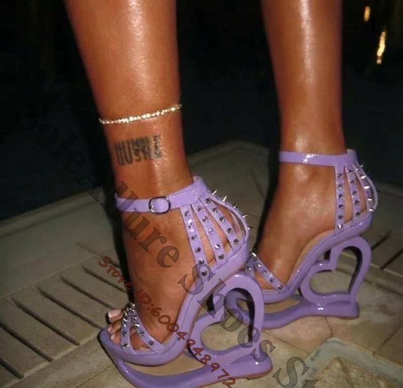 Hot Pink Spike Stud Caged Hear - Leather Work Heels recension och pris